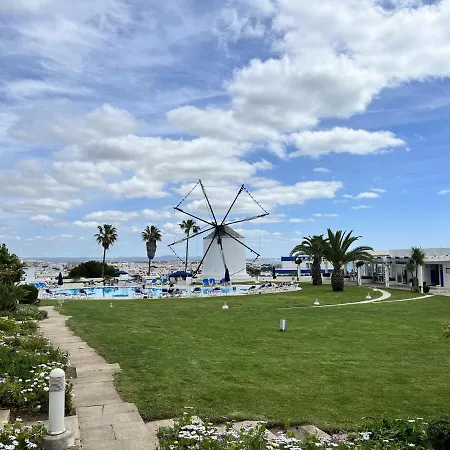 Sunset With Pool By Homing Apartmán