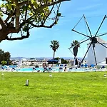 Sunset With Pool By Homing *