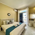 Sunset With Pool By Homing *