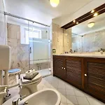 Lägenhet Sunset With Pool By Homing *