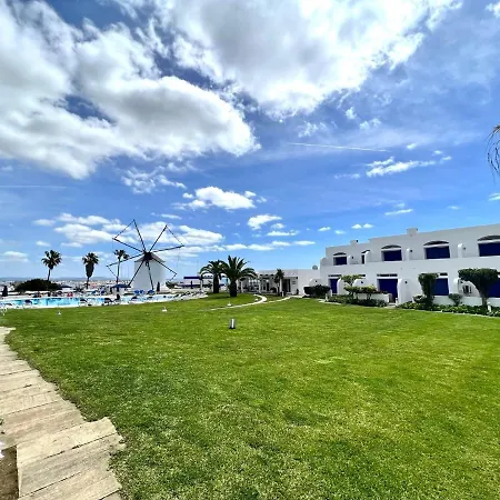 Sunset With Pool By Homing