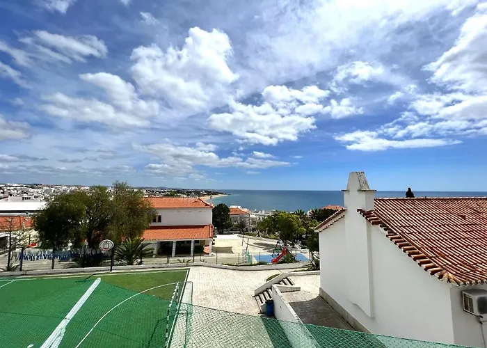 Sunset With Pool By Homing Appartement