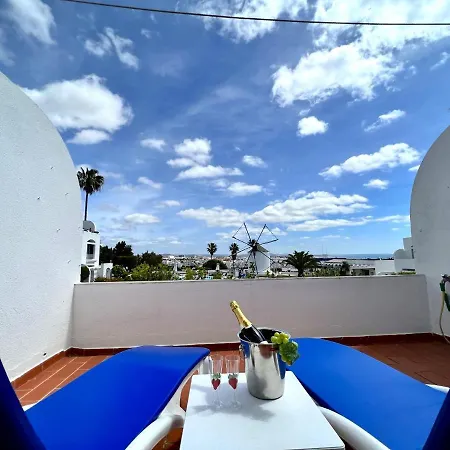 Appartement Sunset With Pool By Homing *