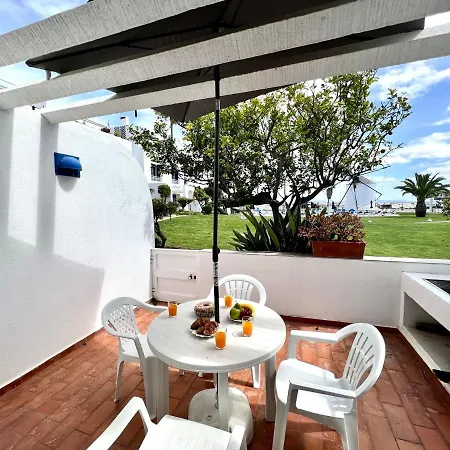 Sunset With Pool By Homing Appartement